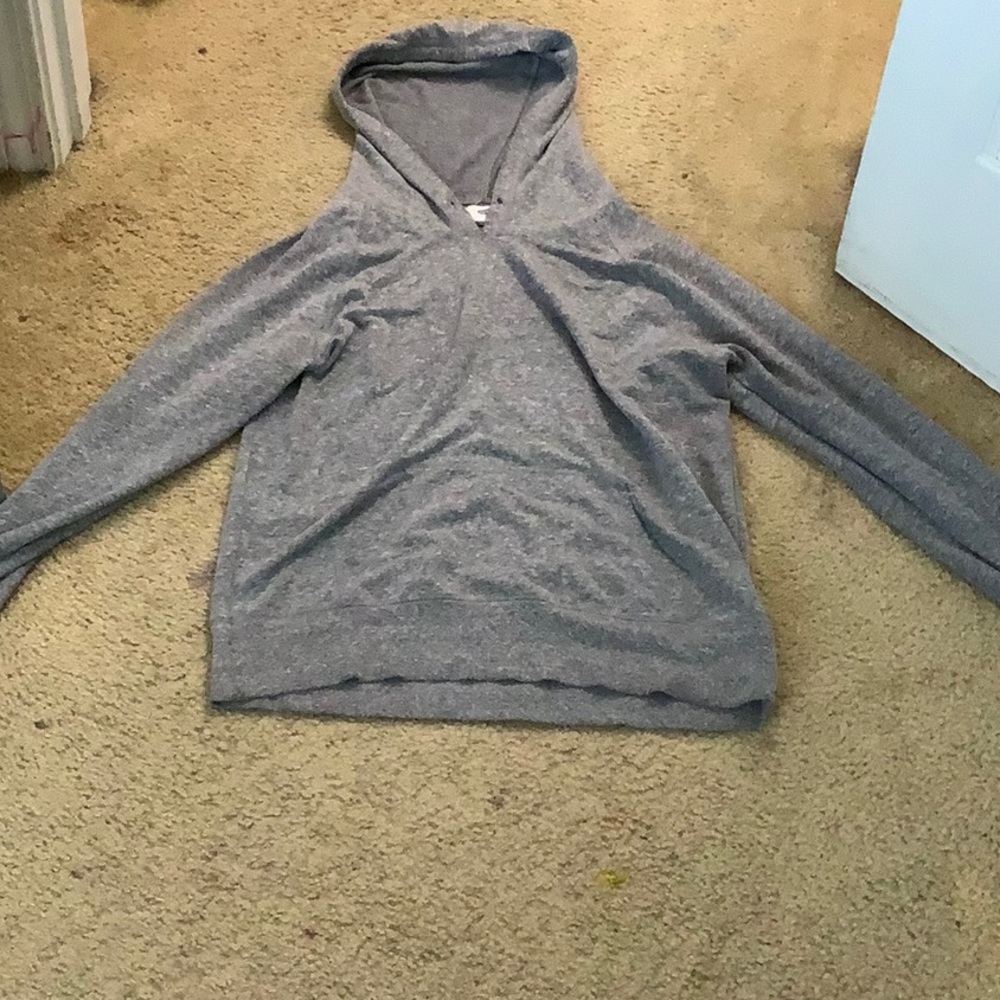 Grey hoodie/sweatshirt
